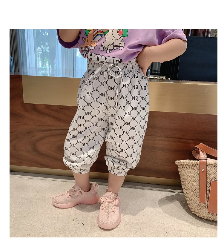 

Для девочек в Корейском стиле; Брюки 2021, комплект новой летней детской два отдельных предмета: Топ без рукавов и шифоновая повседневные штан...