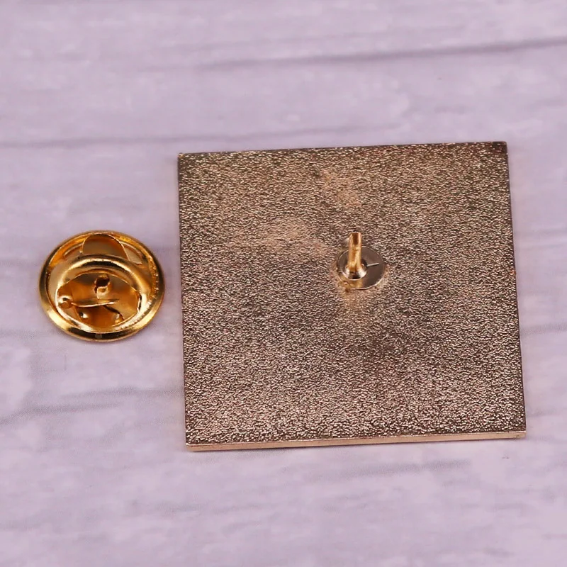 Значок на лацкан LT931 с эмалью изображением Микки Мауса мешочек для брошек |