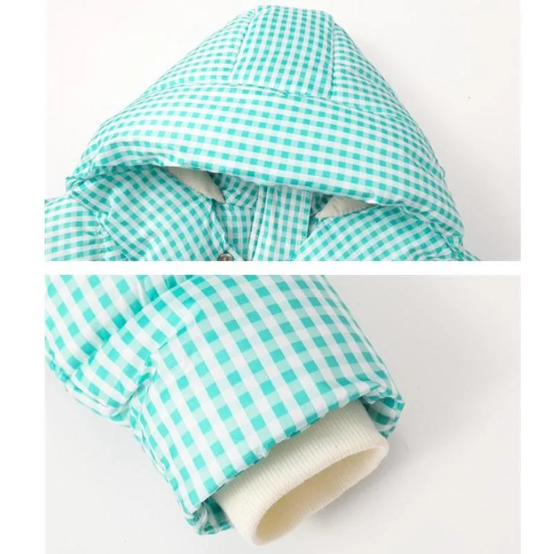 Дешёвая Детская куртка на хлопковом наполнителе с капюшоном |