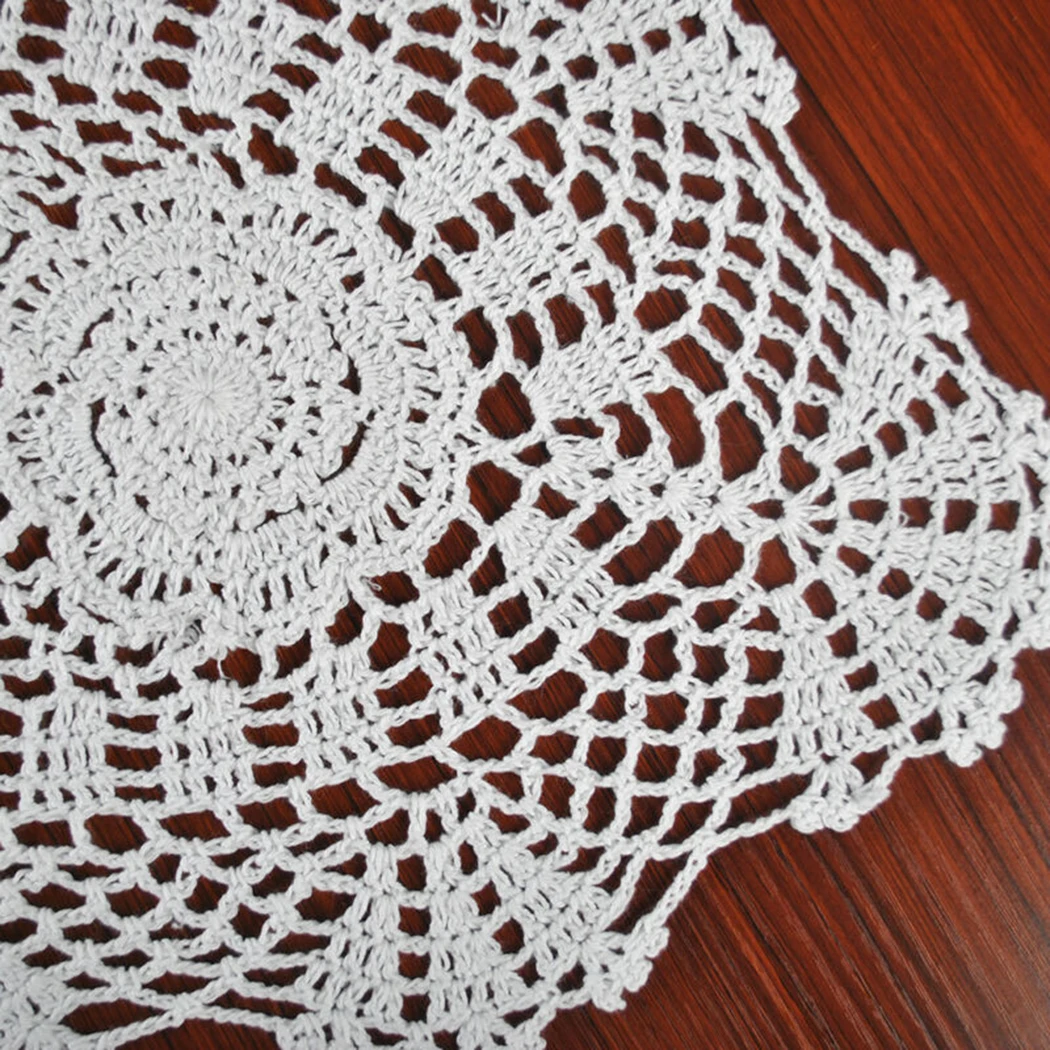

Crocheted Table Runner Cotton Floral Tablecloth Doily Countryside 30x70cm