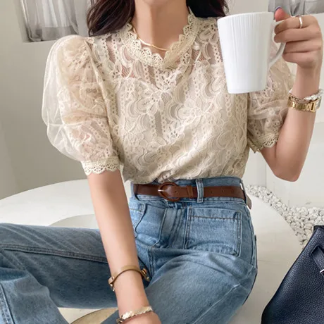 

Shirts & Blouses