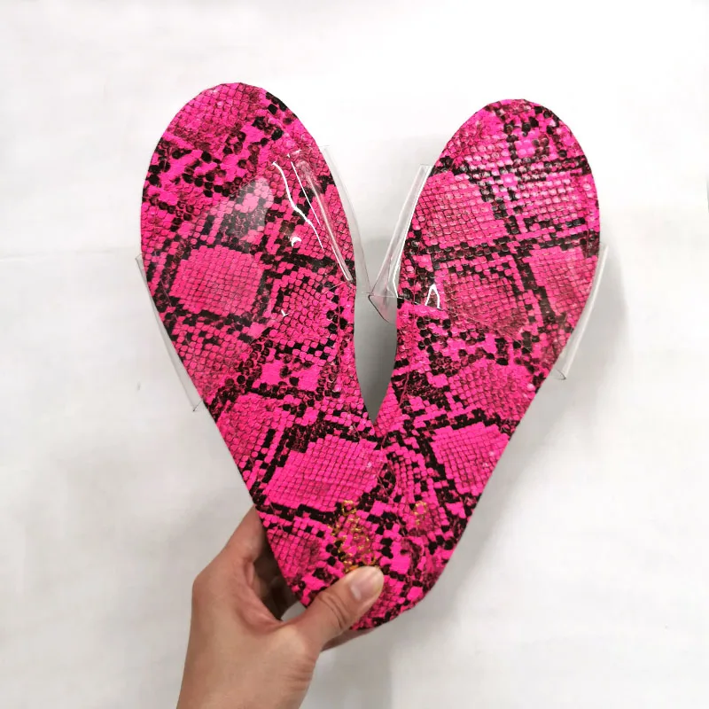 Шлепанцы женские прозрачные на плоской подошве пляжные мягкие сланцы