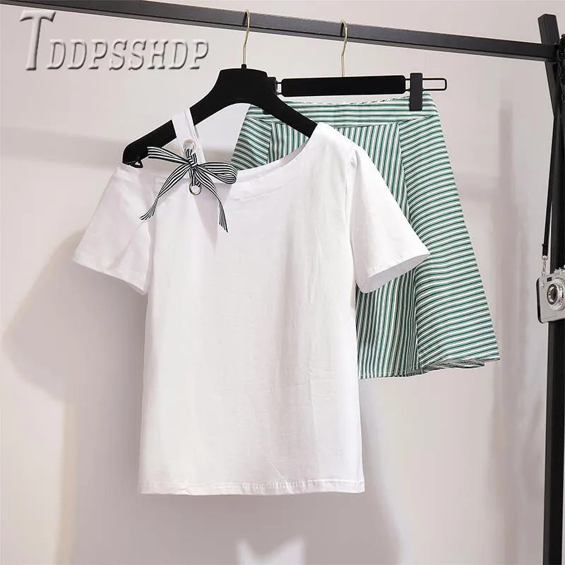 Женский комплект в французском стиле белая футболка и юбка полоску 2019 |