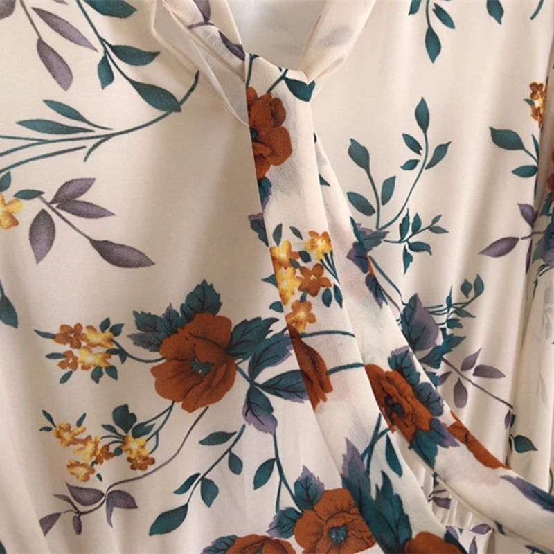 Женское шикарное кружевное платье-трапеция с цветочным принтом и высокой талией