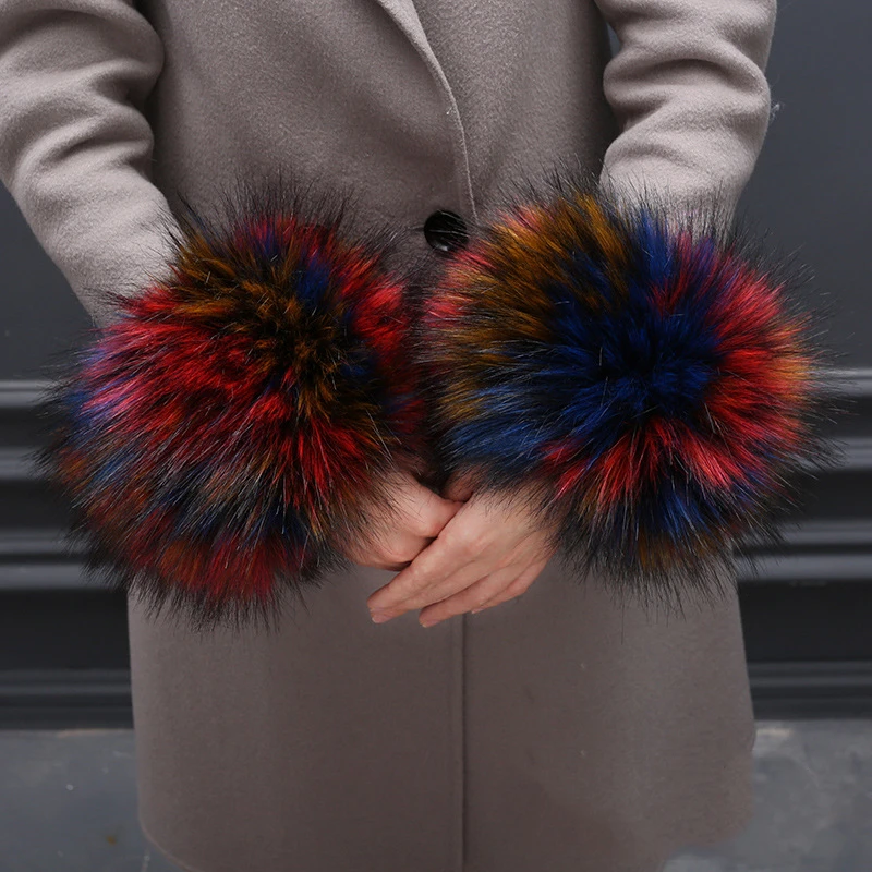 4 Winter Gloves Oversized Fur Cuffs Wrist Ring Keep Warm Windproof Cuff Bracelet Cute Wrist Set Hand Cuff Women Fingerless Gloves - Цвет: 4