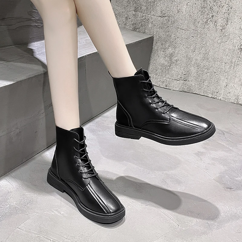 

Women's Short Boots Solid Color Lace-up Thick-soled Waterproof Women's Boots Comfortable and Lightweight Outdoor Martin Boots