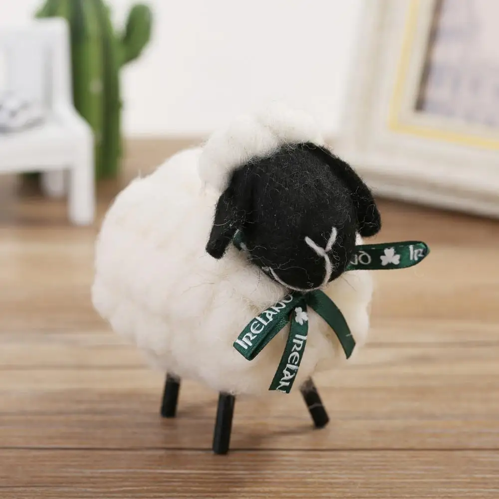 Маленькие украшения ручной работы из шерсти и фетра с овчиной креативные