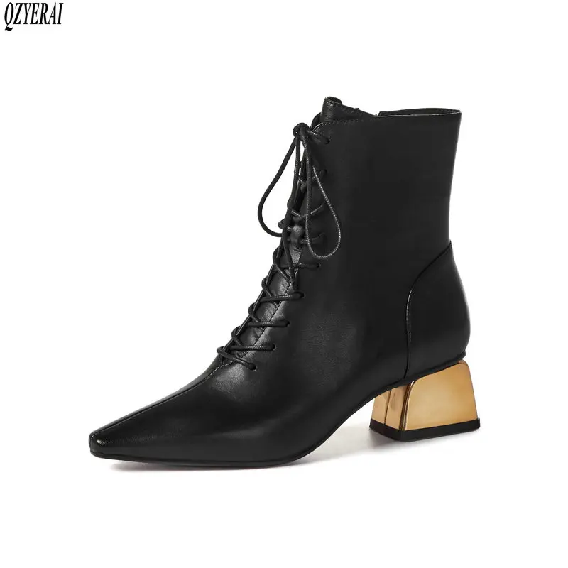 

2020 autumn and winter Genuine leather Female boots pointed Women's boots warm black Head layer cowhide Women's shoes