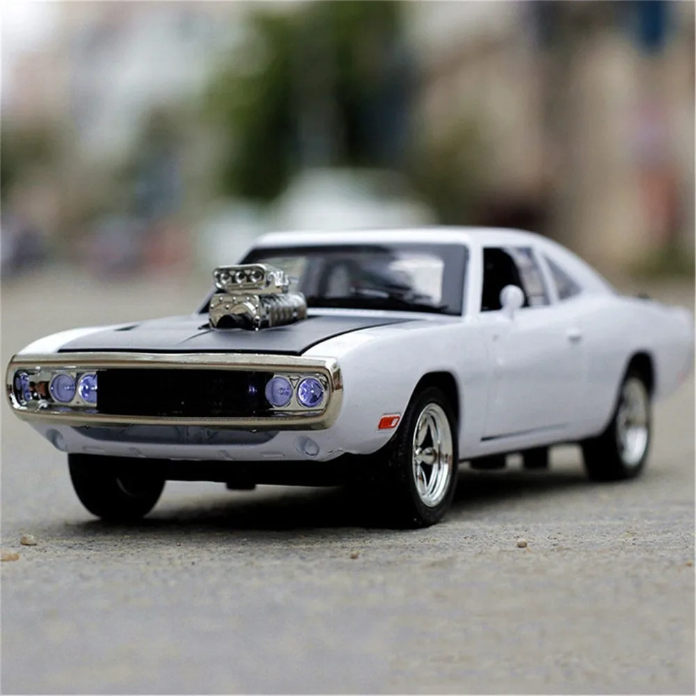 Модель машины Форсаж Dodge Charger модель литая из сплава с лошадьми автомобиля