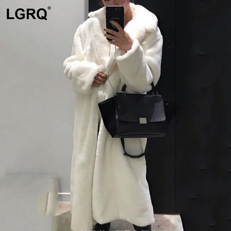 

[LGRQ] White Warm Fluffy Fur Faux Jacket New Lapel Long Sleeve Women's Design Coat Fashion Tide Autumn Winter 2021 19D39278