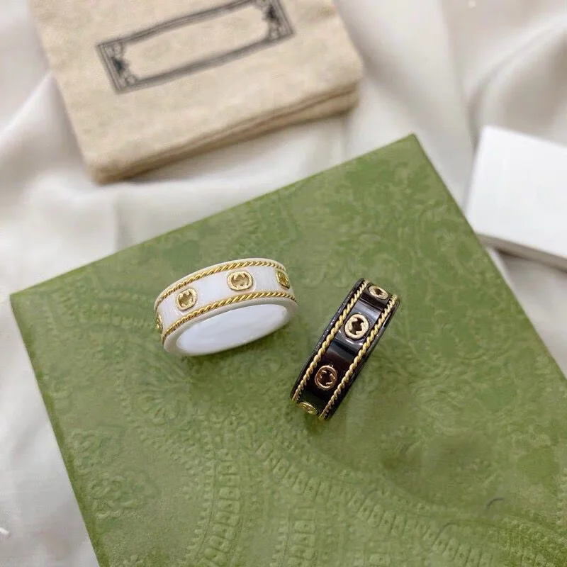 

Letter G Pattern Black Rigid Stone White Ceramic Men And Women Couple Gold Ring Classic Simple Anniversary Gift