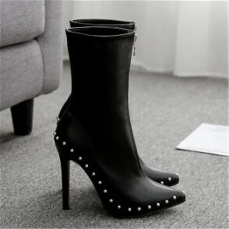 

2020 New Arrival Autumn Women Ankle Boots Rivet High Heels Shoes Woman Pointed Toe Sexy Motorcycle boots For Females Plus 35-42