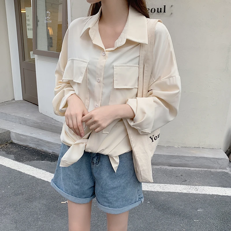 

Блузка женская оверсайз Осенняя однотонная с длинным рукавом и отложным воротником