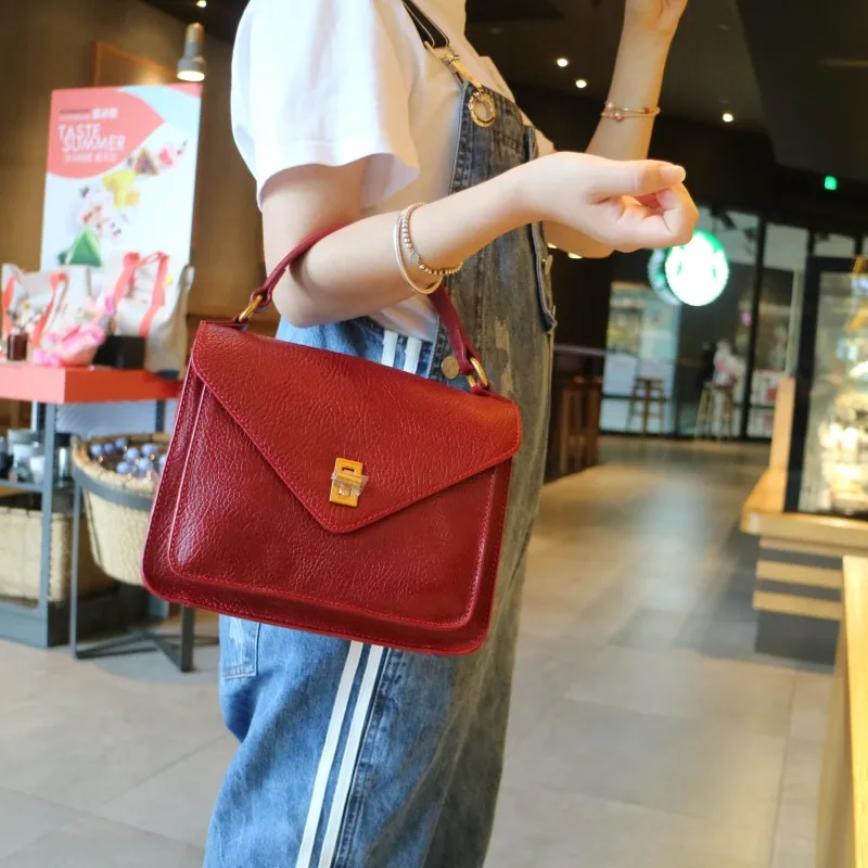 Женская сумка-мессенджер из натуральной воловьей кожи модный конверт через