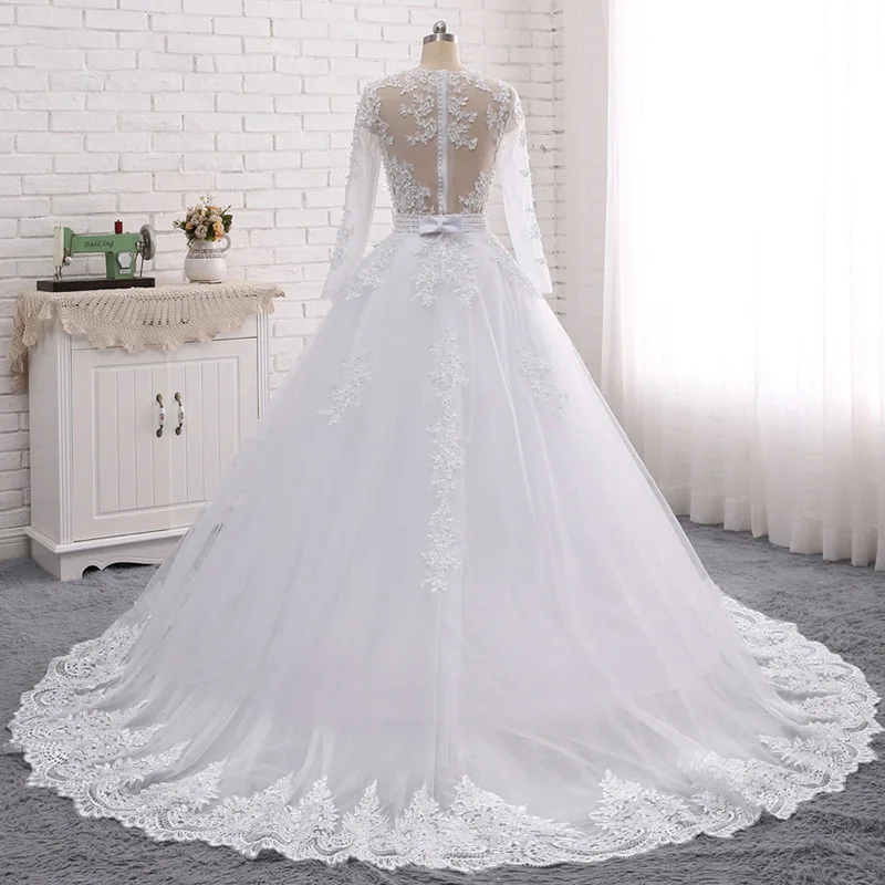 

Long Sleeve Wedding Dresses 2021 Cheap Celebrity High Neck Vintage Tulle Bridal Ball Gown Tulle Lace Bride Dress