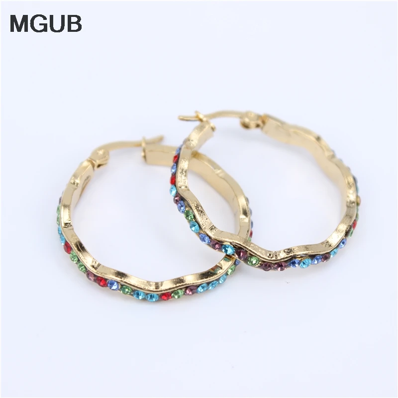 Оптовая продажа классические 2 цвета на выбор популярные цветные серьги кольца