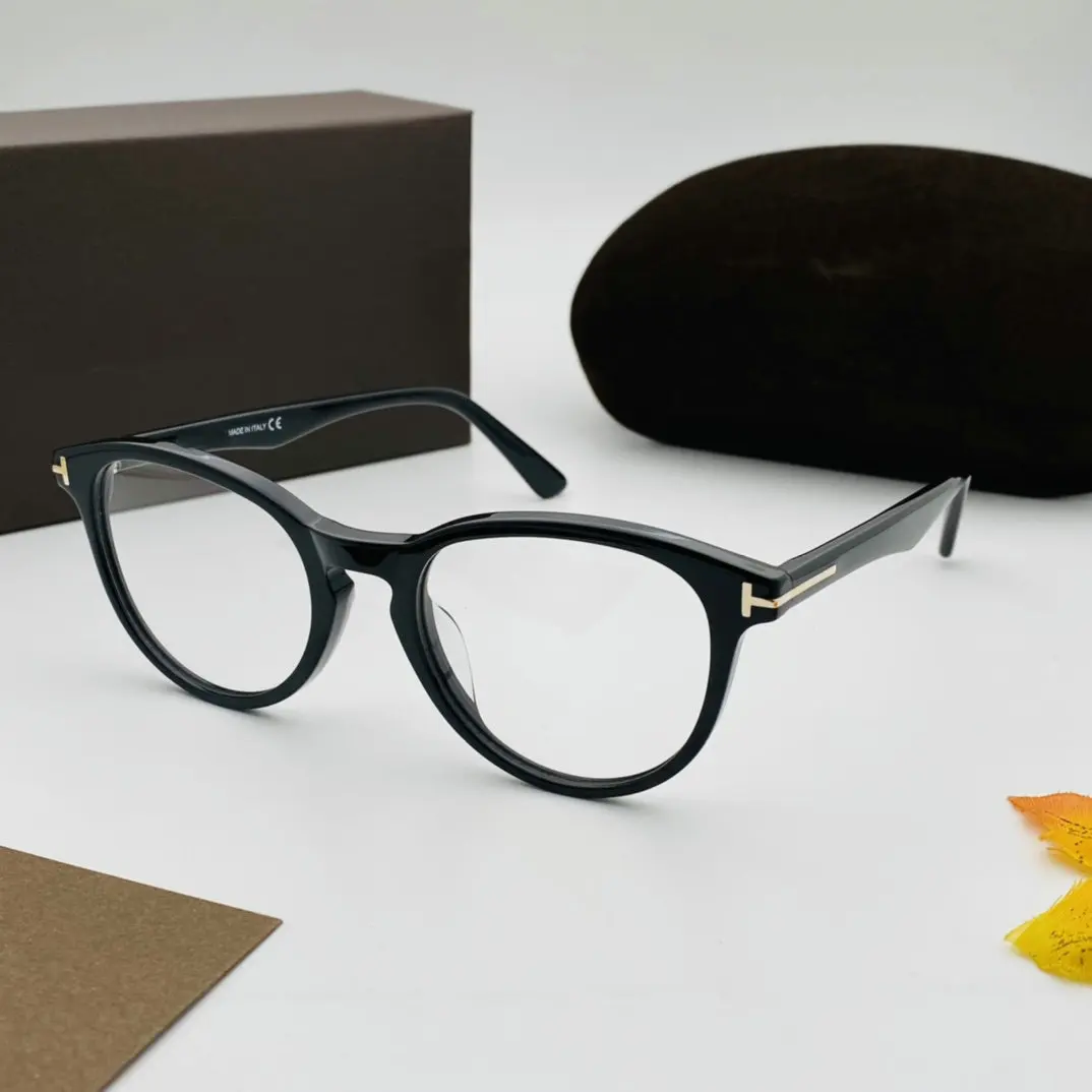 

Eyewear & Accessories