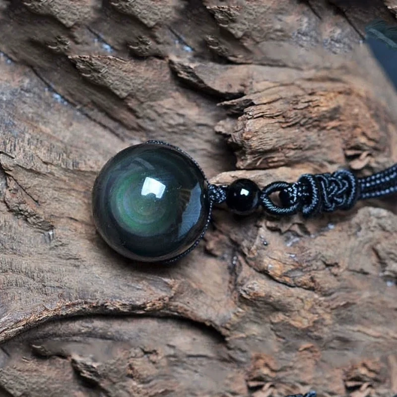 Ожерелье из натурального черного обсидиана с радужным глазом и шариком удачи