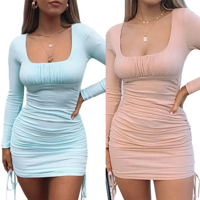 Женское облегающее мини платье в рубчик с длинным рукавом квадратным вырезом и