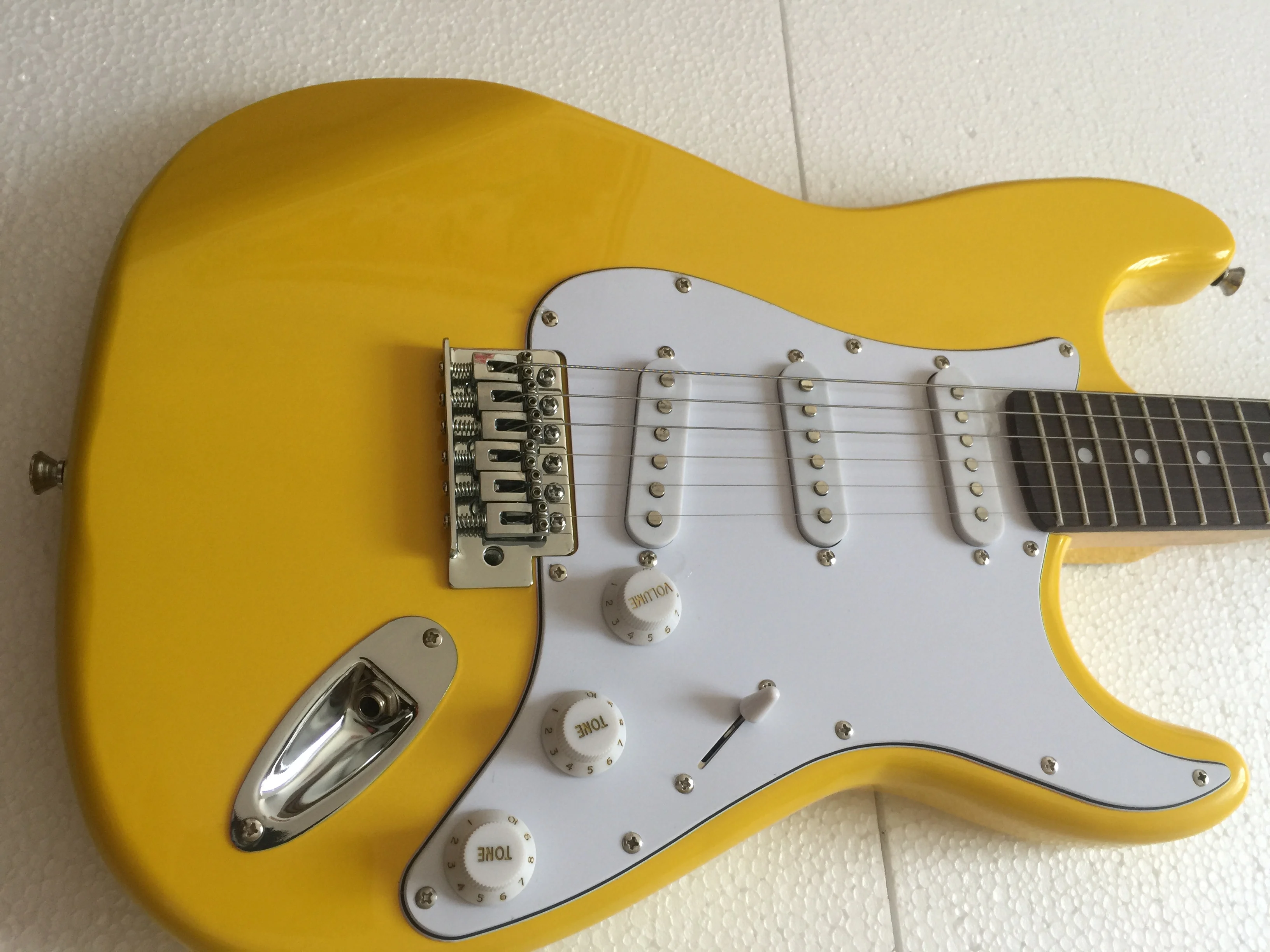 Электрогитара/липа Желтая роза гриф высококачественные - Цена: 13869.02