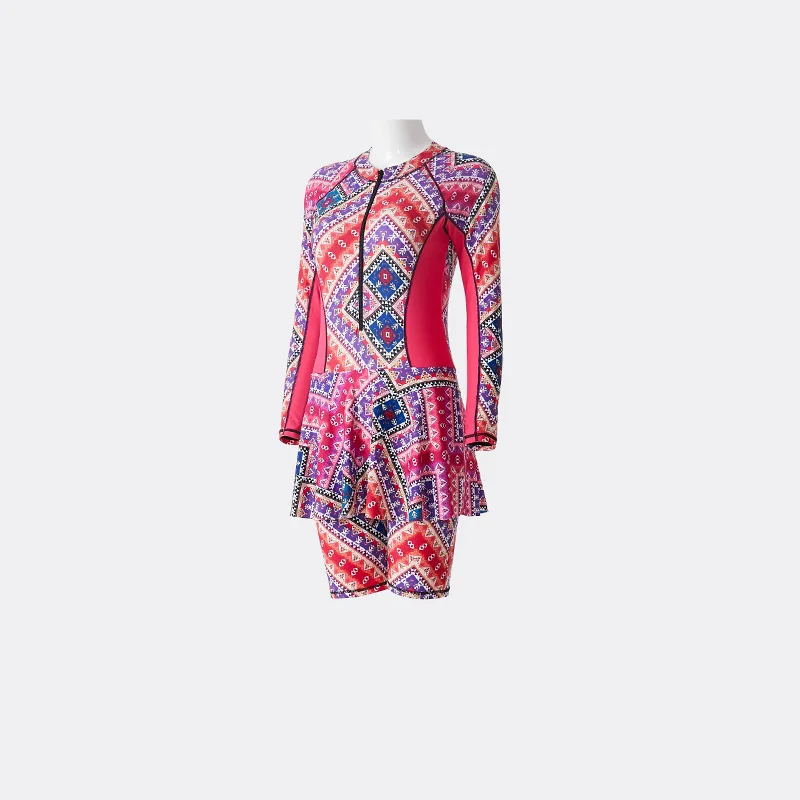 

New long sleeve 5 / 4 pant skirt one piece large women's swimsuit zipper sports competitive swimsuit