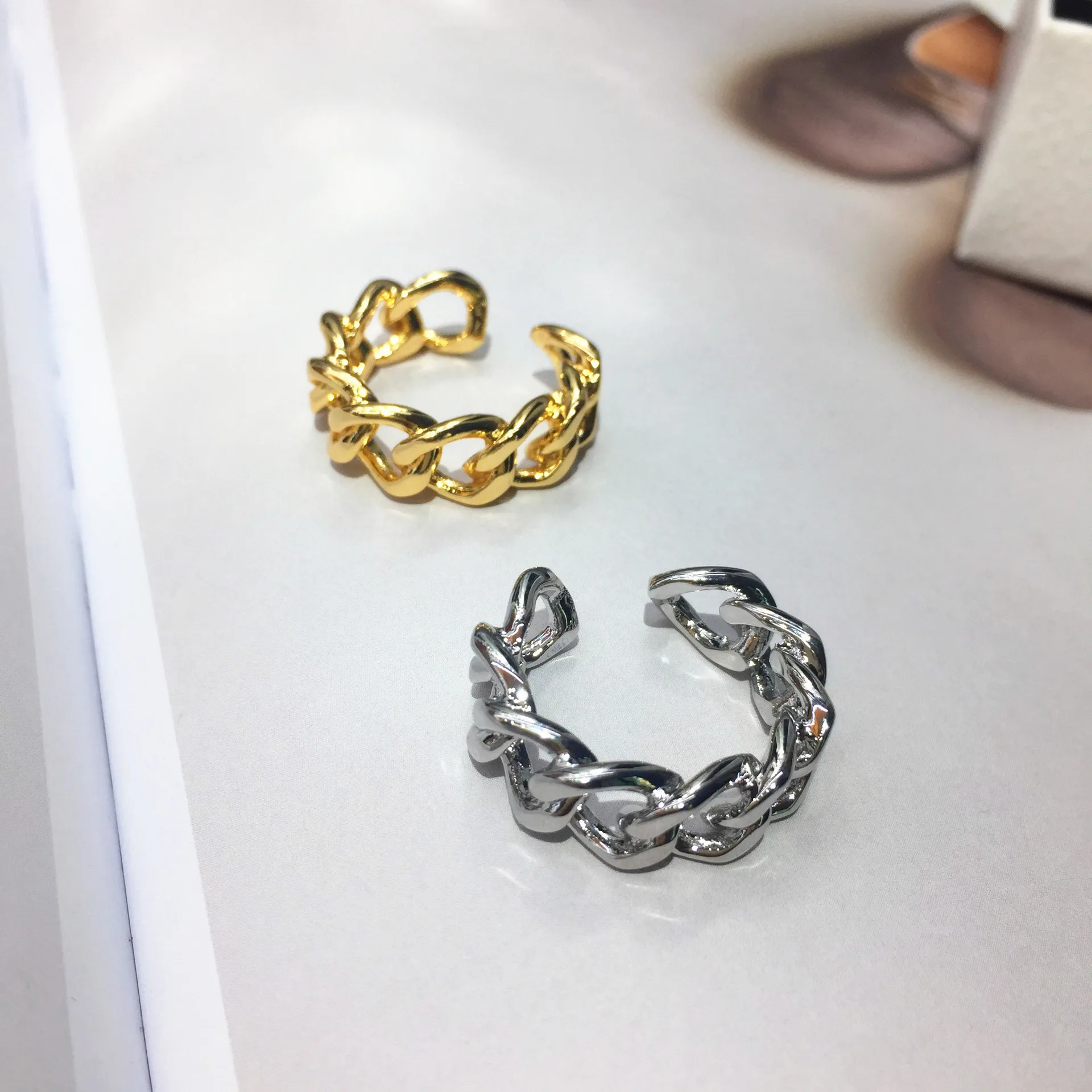 Новинка кольцо-цепочка золотого и серебряного цвета кольца из нержавеющей стали