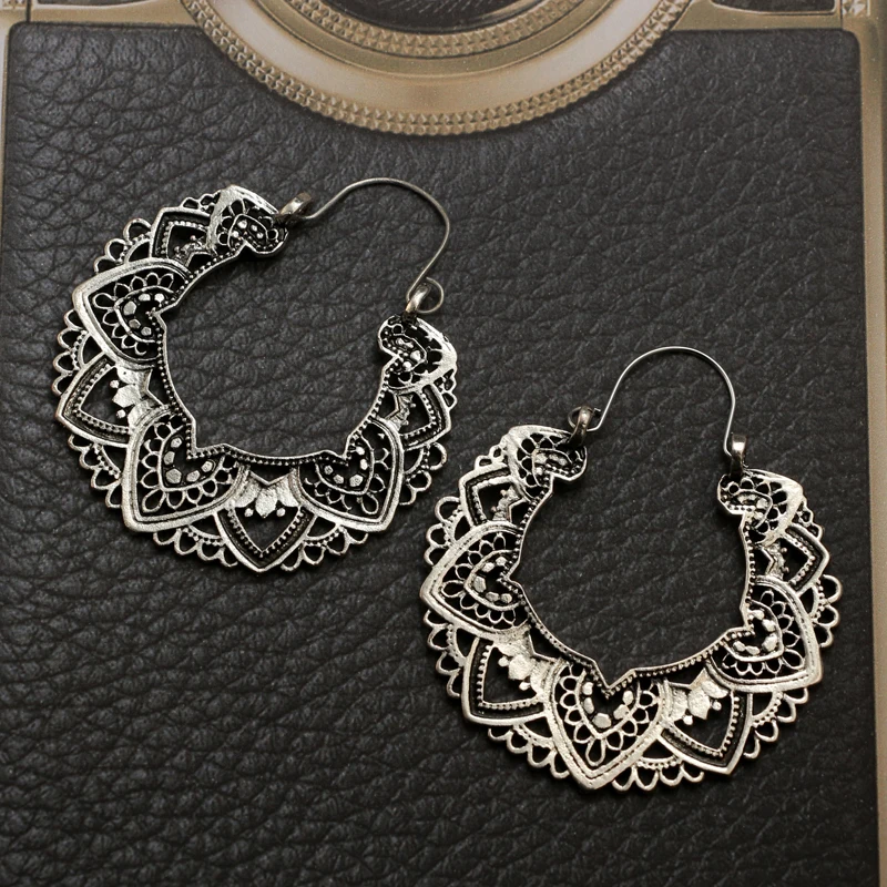 

Tocona Vintage Antique Silver Color Carving Drop Earrings for Women Ethnic Alloy Piercing Dangle Earrings Jewelry pendient4313