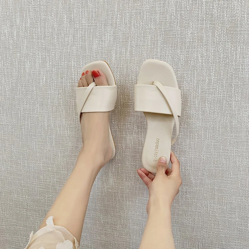 

Women Toe Clip Slippers Fresh And Candy Color Wear Flat Bottom Korean Style PU Leather Slide Shoes