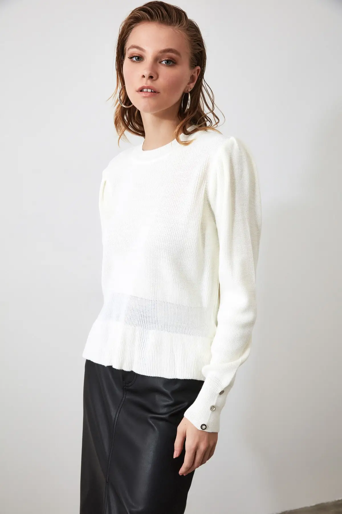 

Trendyol Flounces Knitwear Sweater TWOAW21KZ0935