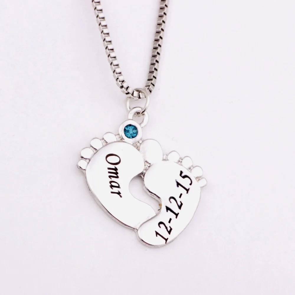 2021 Fashion Baby Feet Pendant Mom Necklace Custom Jewelry Chains Collane Personalizzate Name Necklaces Birthstone Celik Kolye