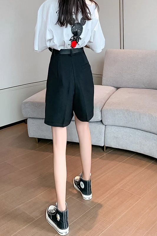 

2021 New Women Summer Fashion Solid High Waist Shorts Korean Style Casual Loose Button Sashes Belted Pockets Shorts Size 2xl