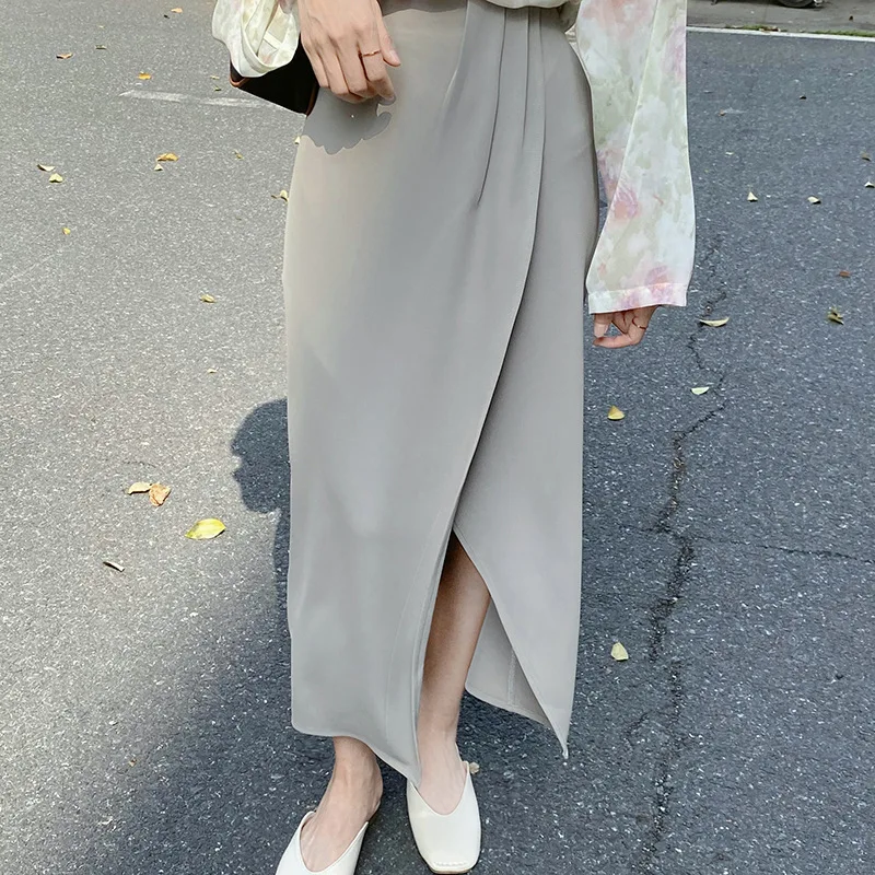 

Elegant Korean Fashion Pleated Long Skirts High Waist Side Split Drape Chiffon Skirt Casual A-line Black Skirts Women 2021 New