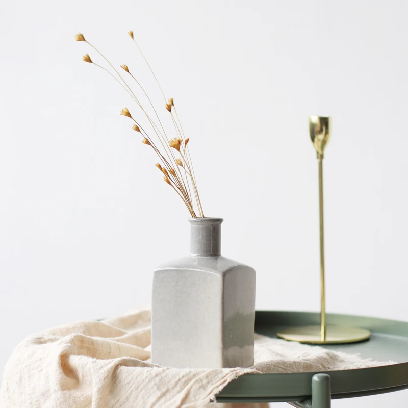 

Ceramic Nordic Vase Modern Decoration Minimalist Table Office Creative Design Vase Bedroom Decoration Maison Home Decor DF50HP