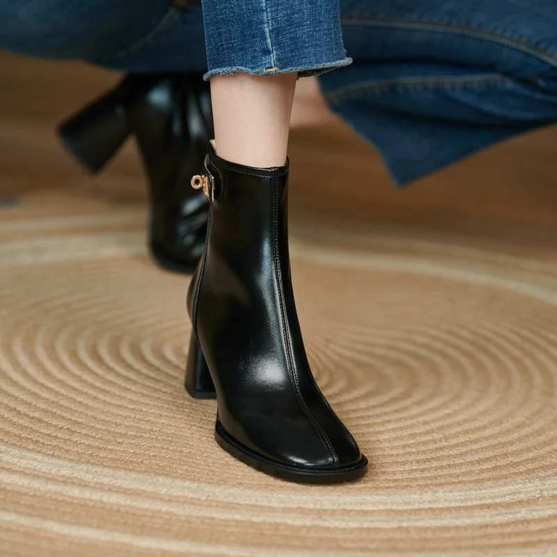 

Fashion Pointed Toe Women Ankle Boots Sexy Square High Heel Leather Short Boots British Style Black White Female Chelsea Boots
