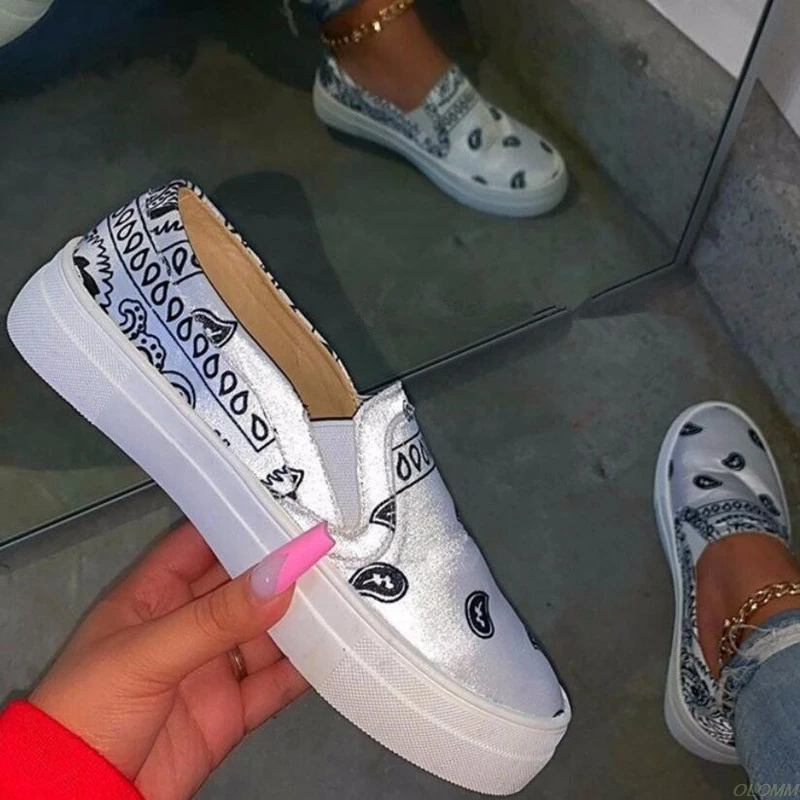 2020 Женская обувь на плоской подошве Новое летнее платье из шелка и атласа