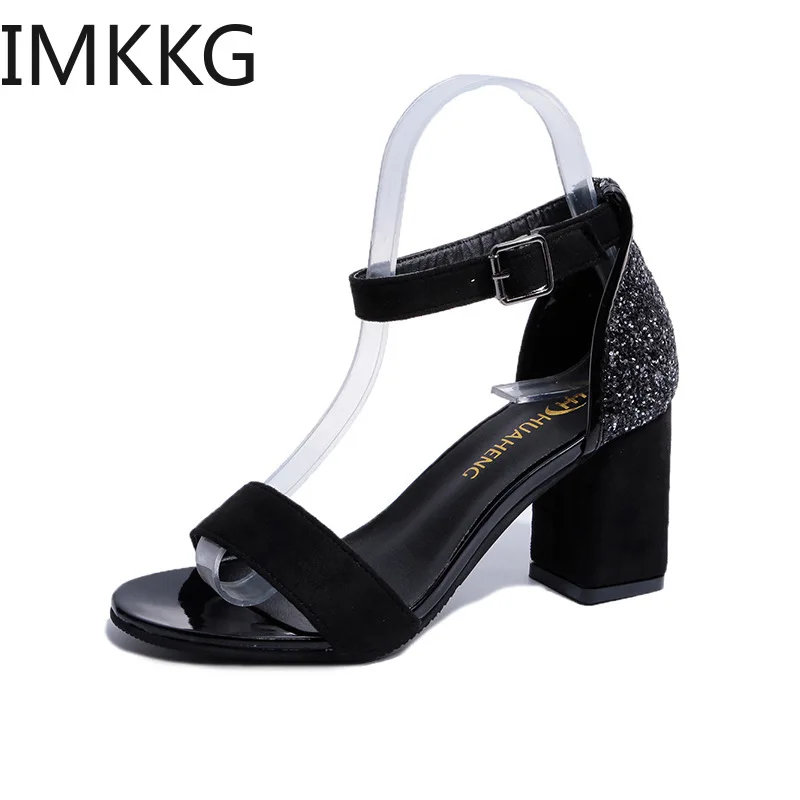 Летняя женская обувь женские сандалии-гладиаторы с пряжкой на ремешке Модные