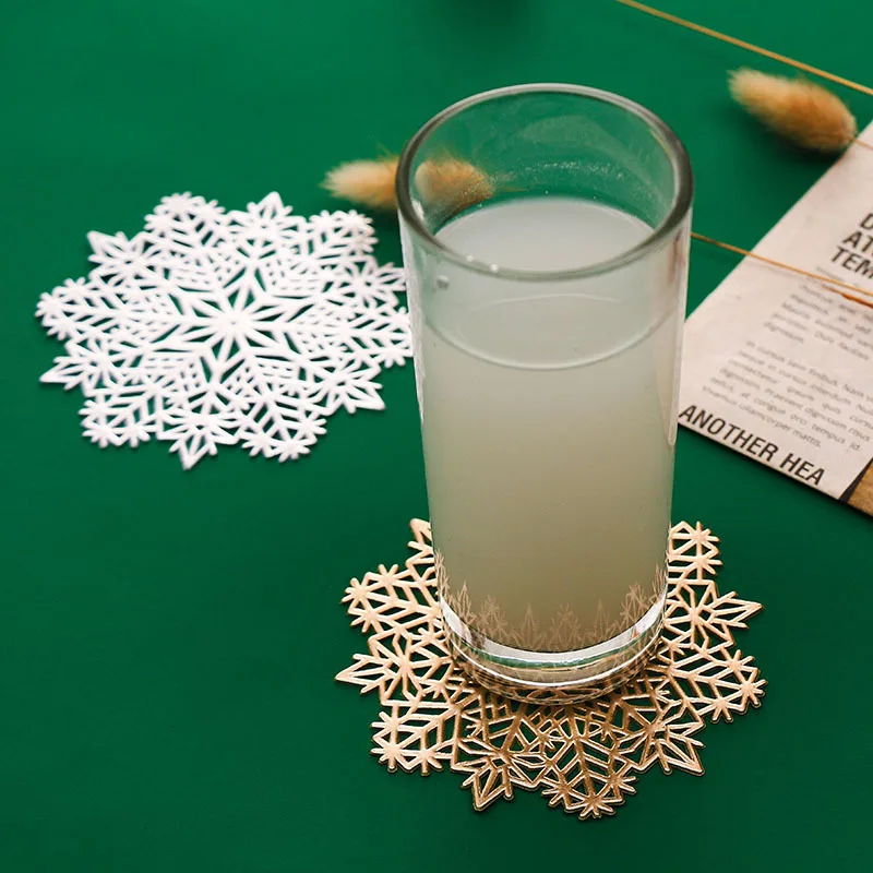 

PVC Placemat Hollow Insulation Coaster Pad Snowflake Table Place Mat Christmas Pad Napkin Cup dish Coaster Tea Doily Kitchen