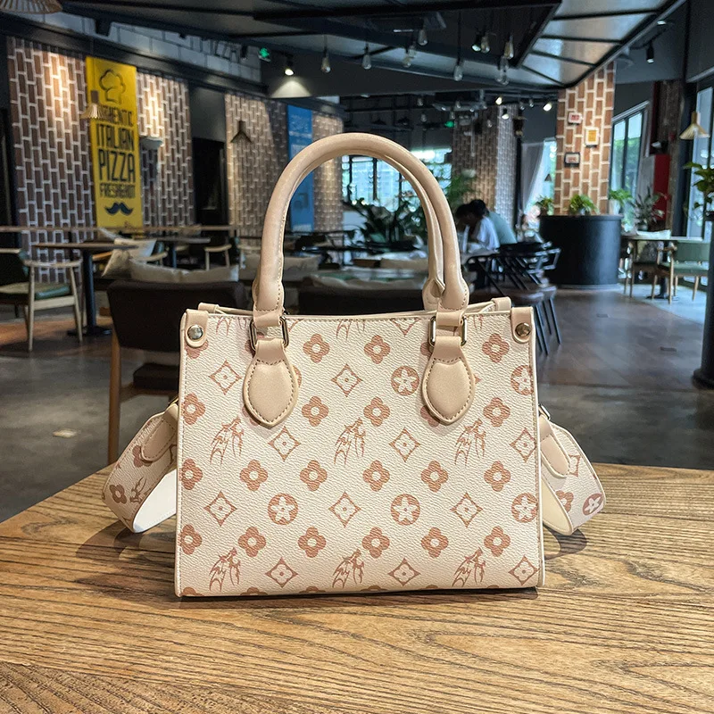 

Ladies' New Retro Presbyopia One-shoulder Messenger Bag Fashion All-match Portable Tote Bags Luxury Designer Purses and Handbags