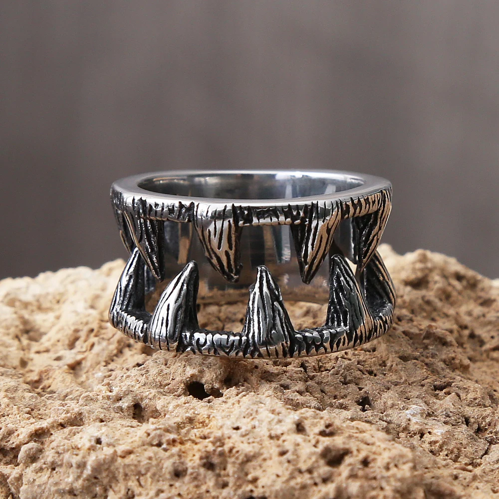 

Vintage Beast Tooth Ring For Men Boy Punk Hip Hop Rider 316L Stainless Steel Warcraft Teeth Men's Ring Fashion Jewelry Gift