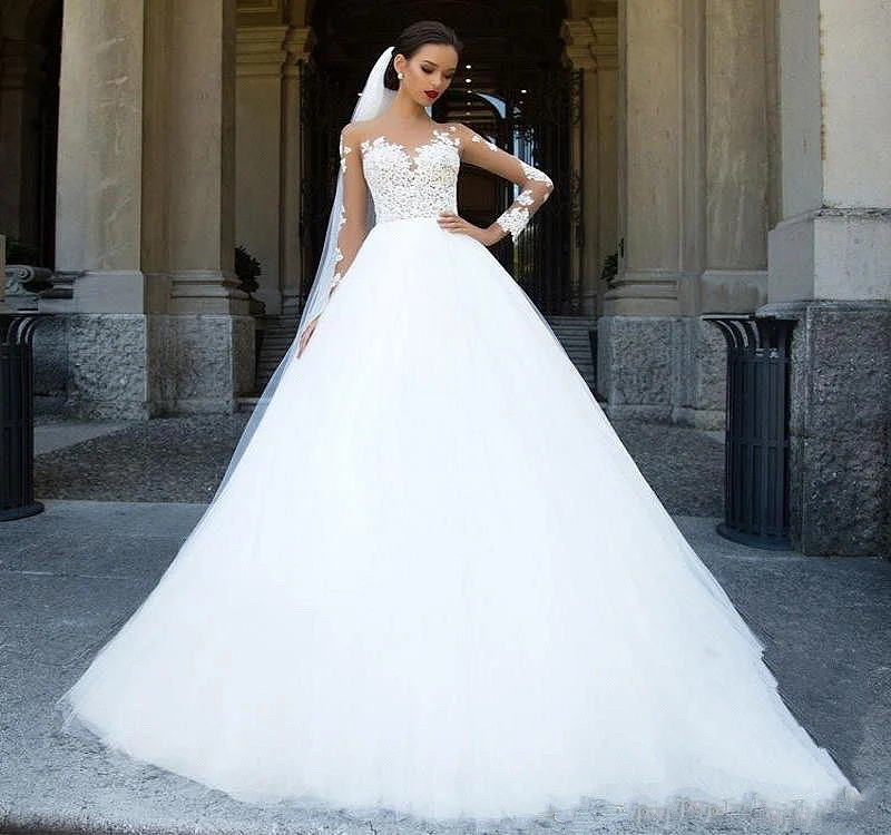 

Vintage Wedding Dresses Long Sleeves Illusion Scoop Neck Appliqued A-Line Backless Tulle Court Train White Bride Gowns Elegant