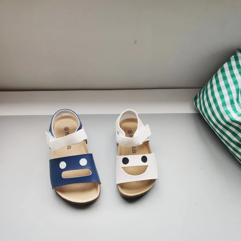 

2021 Summer New Children's Sandals Toddler Boys Girls Smile Leather Clogs Solid Color Kids Casual Shoes Flats