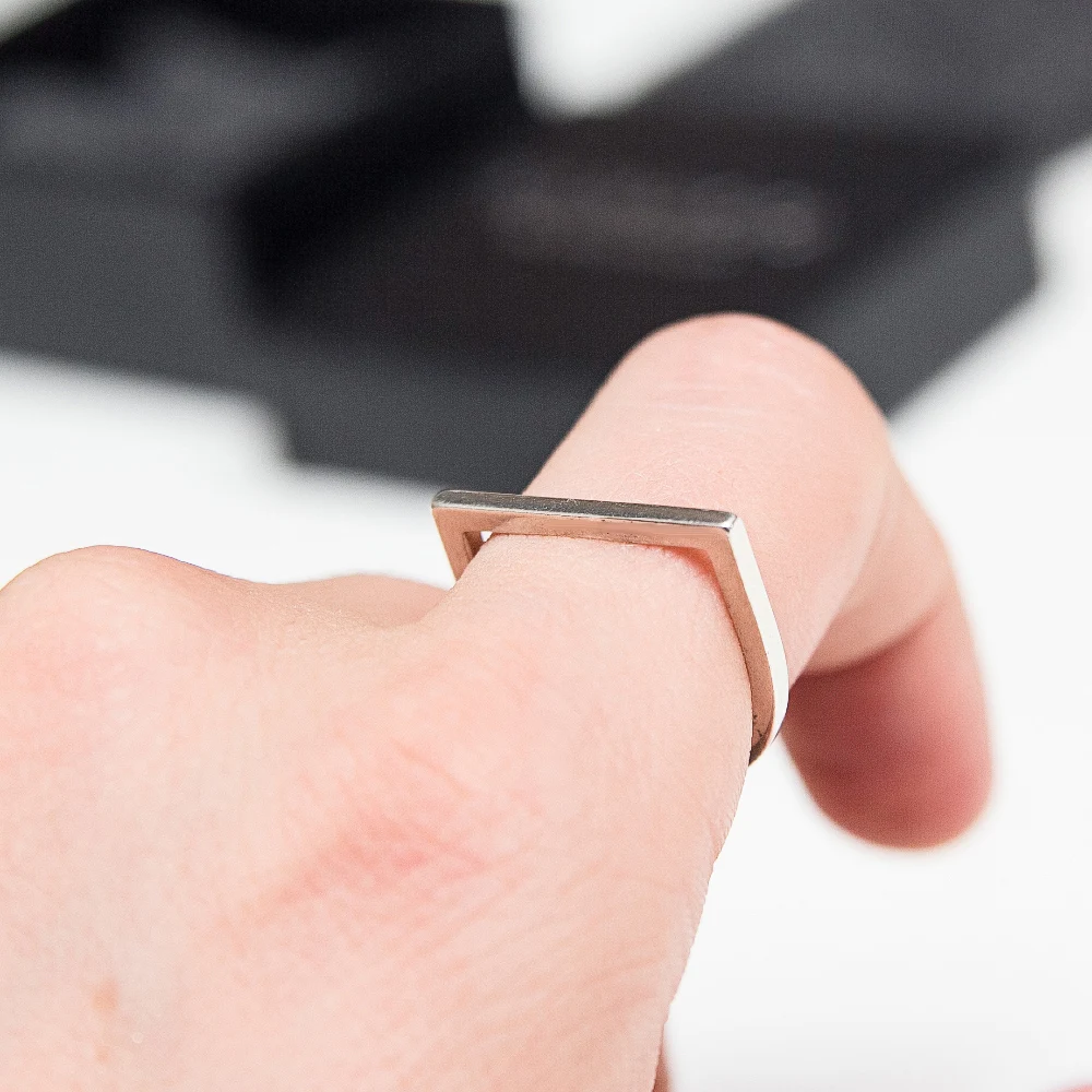 Кольца для женщин популярное кольцо из нержавеющей стали Дамское геометрическое