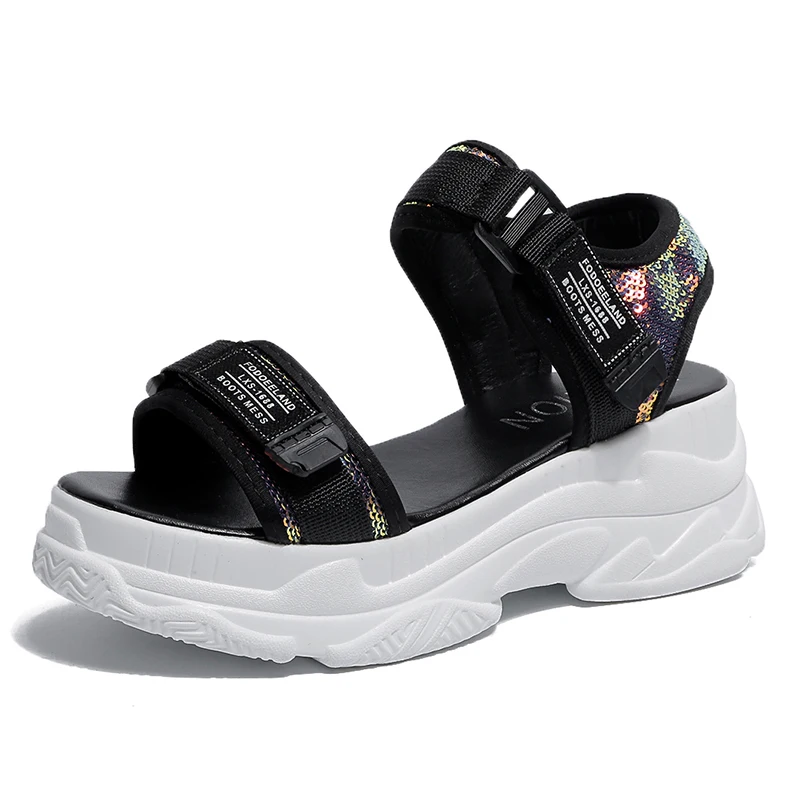 

2020 New Summer Women Sandals Buckle Design Black White Platform Sandals Comfortable Women Thick Sole Beach Shoes