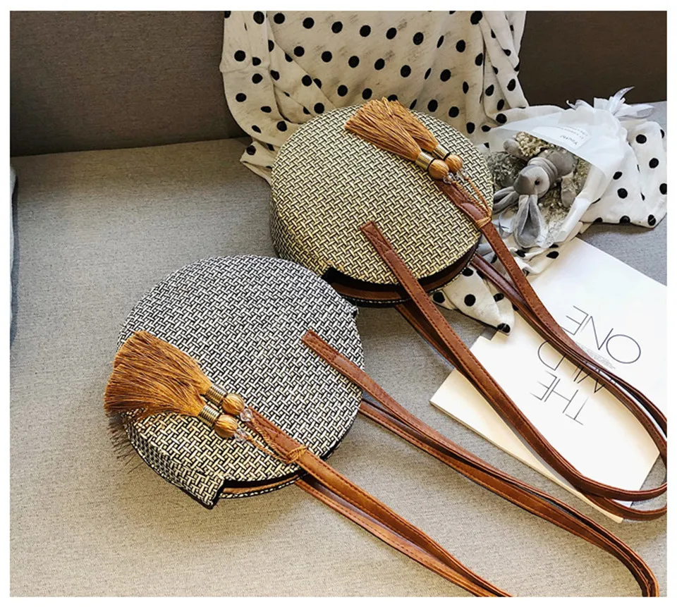 

2021 New Ladies Straw Woven Shoulder Simple Large Capacity Retro Portable Round Luxury Designer Tote Bags For Women