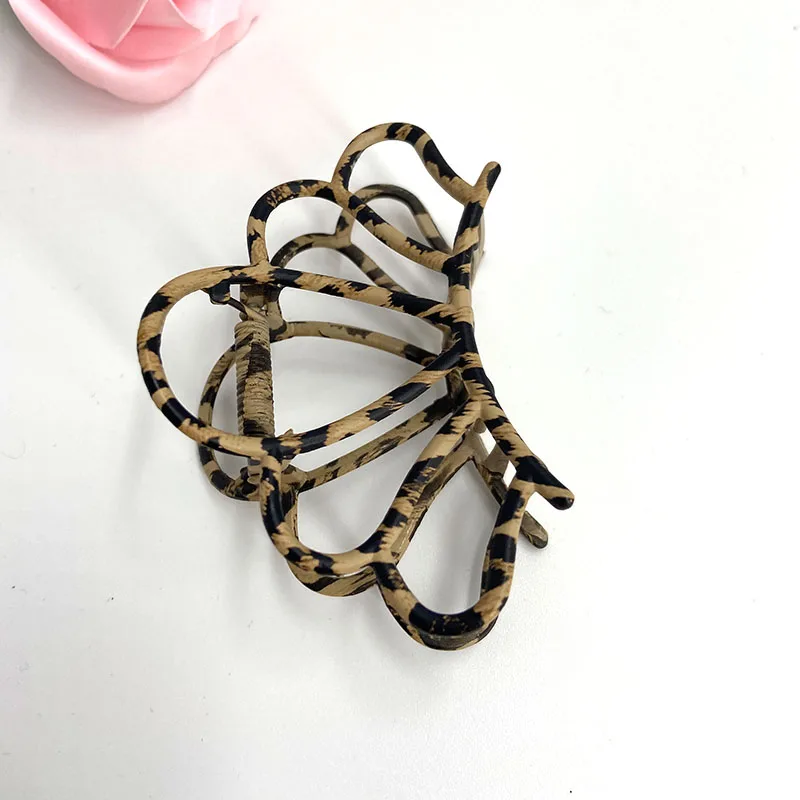 

Korean Gentle Graceful Geometric Clasp Ponytail Clip Bath Hair Clips Hair Accessories Hair Claw Hair Accessories for Women