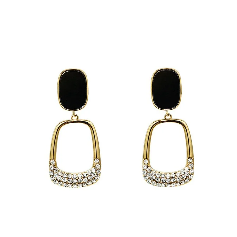 

Square Dangle Earrings for Women Lady 2021 Jewelry Hollow Out Black and Gold Ear Rings Simple Korea Temperament Female Eardrops