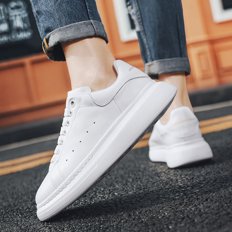 

2021 New Luxury Design Alexander Sneakers High Quality Men And Women White Shoes Woman Thick Bottom Platform Casual Couple Shoes