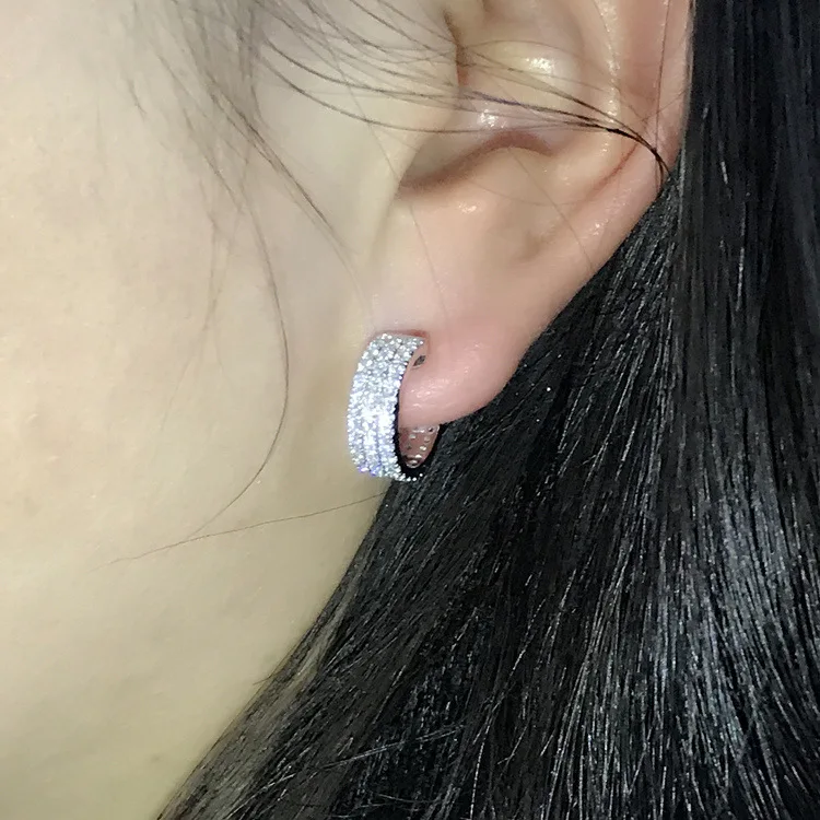 Роскошные женские большие серьги подвески с кристаллами серебряные белым