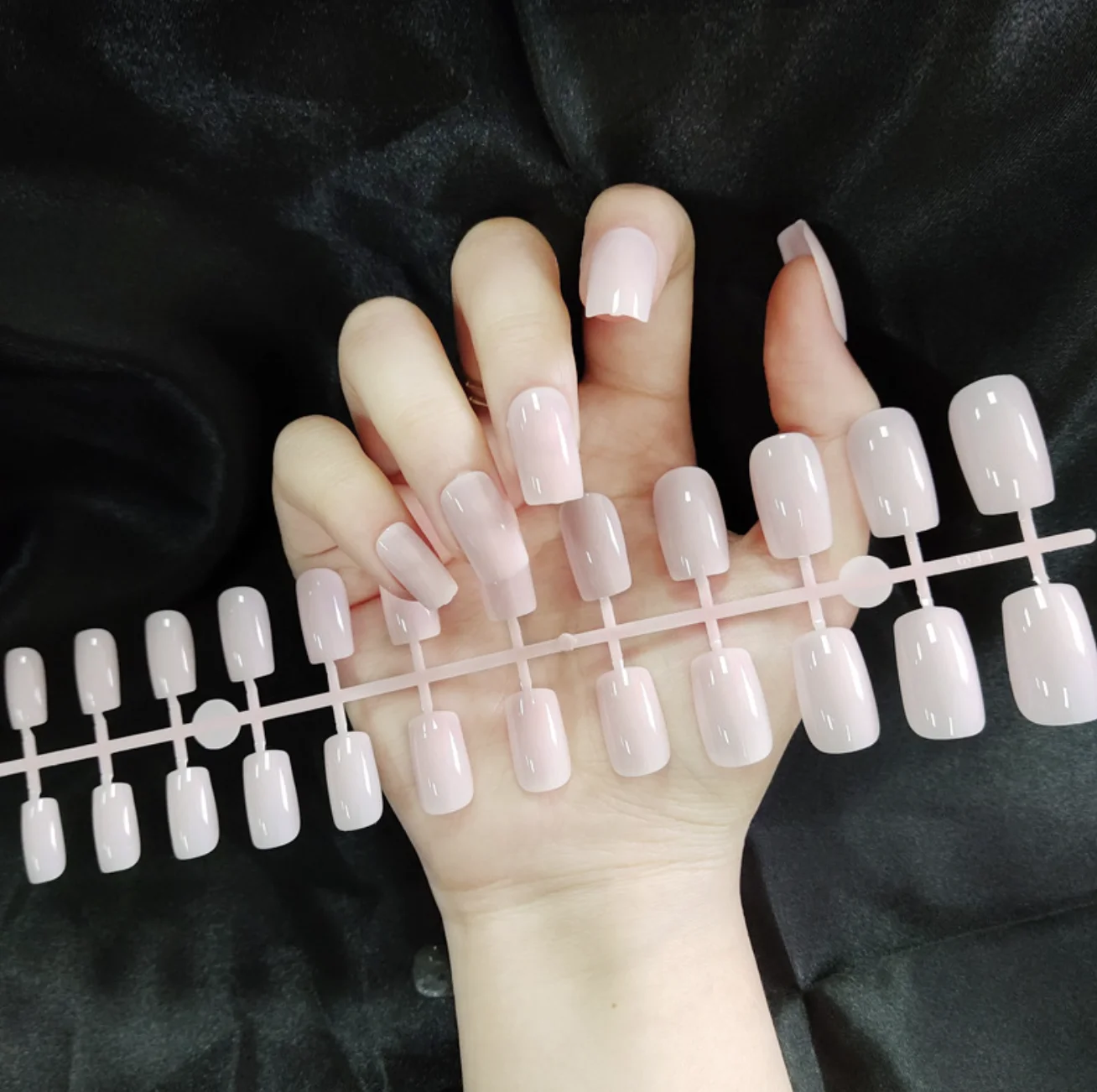 Твердые зеркальные накладные ногти средней длины искусственные искусственное