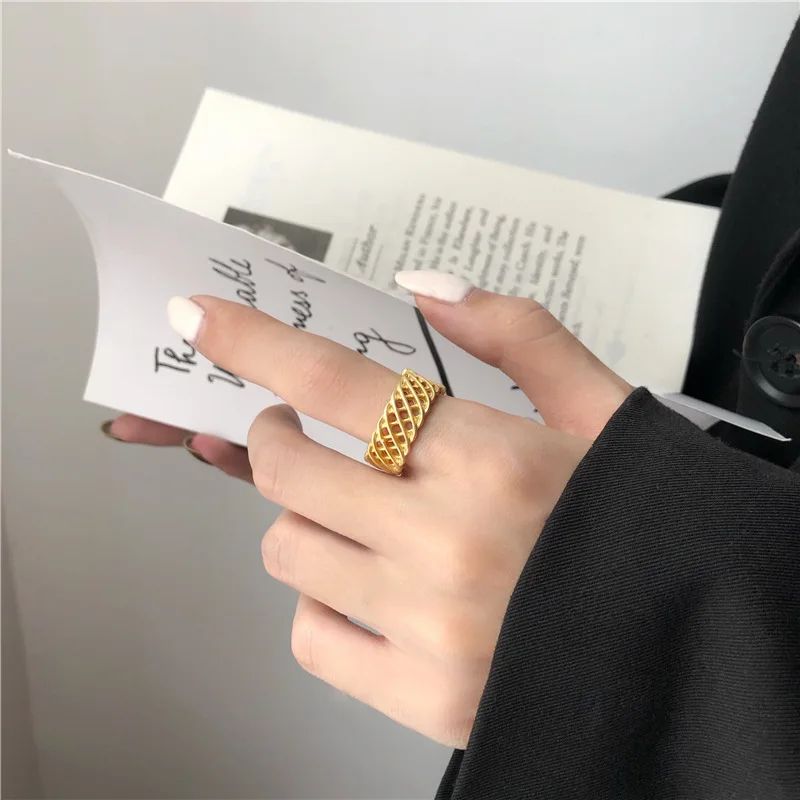 

Korea Continuously Empty Meshy Design Feels Ring Female Restoring Ancient Ways Elegant Cool Breeze Forefinger Ring